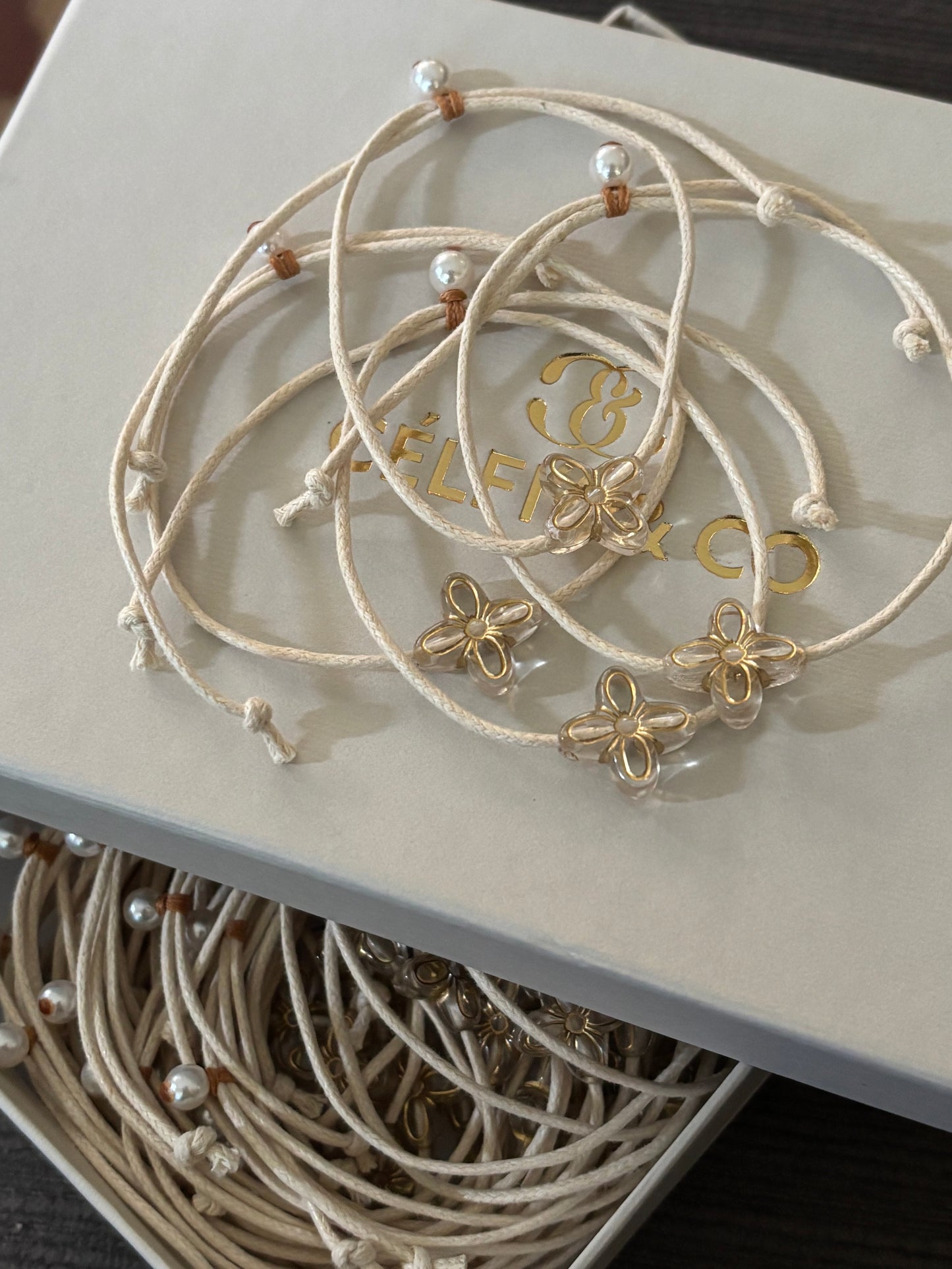50 pieces with Box Witness Bracelets - Ivory Cross